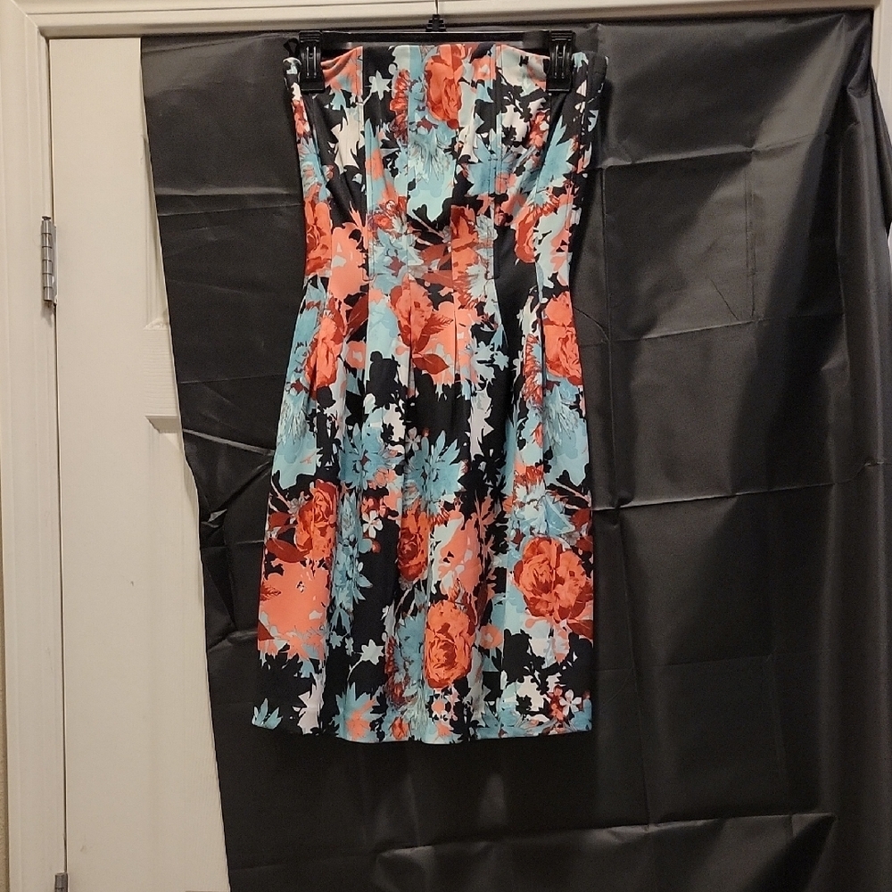 New York & Company Pink and Blue Strapless Sheath Dress